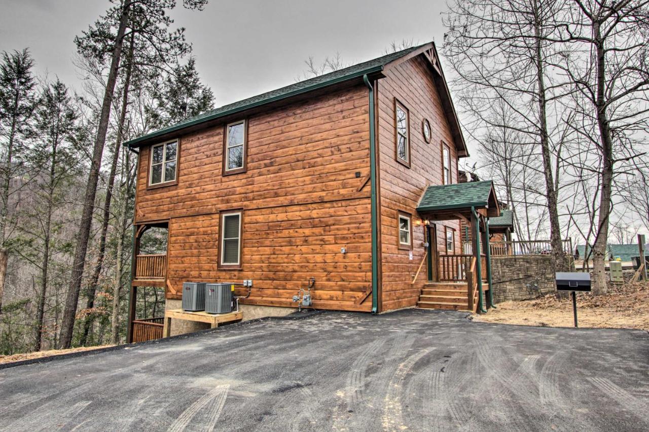 Luxe Cabin With Home Theater Less Than 2 Miles To Gatlinburg Buitenkant foto