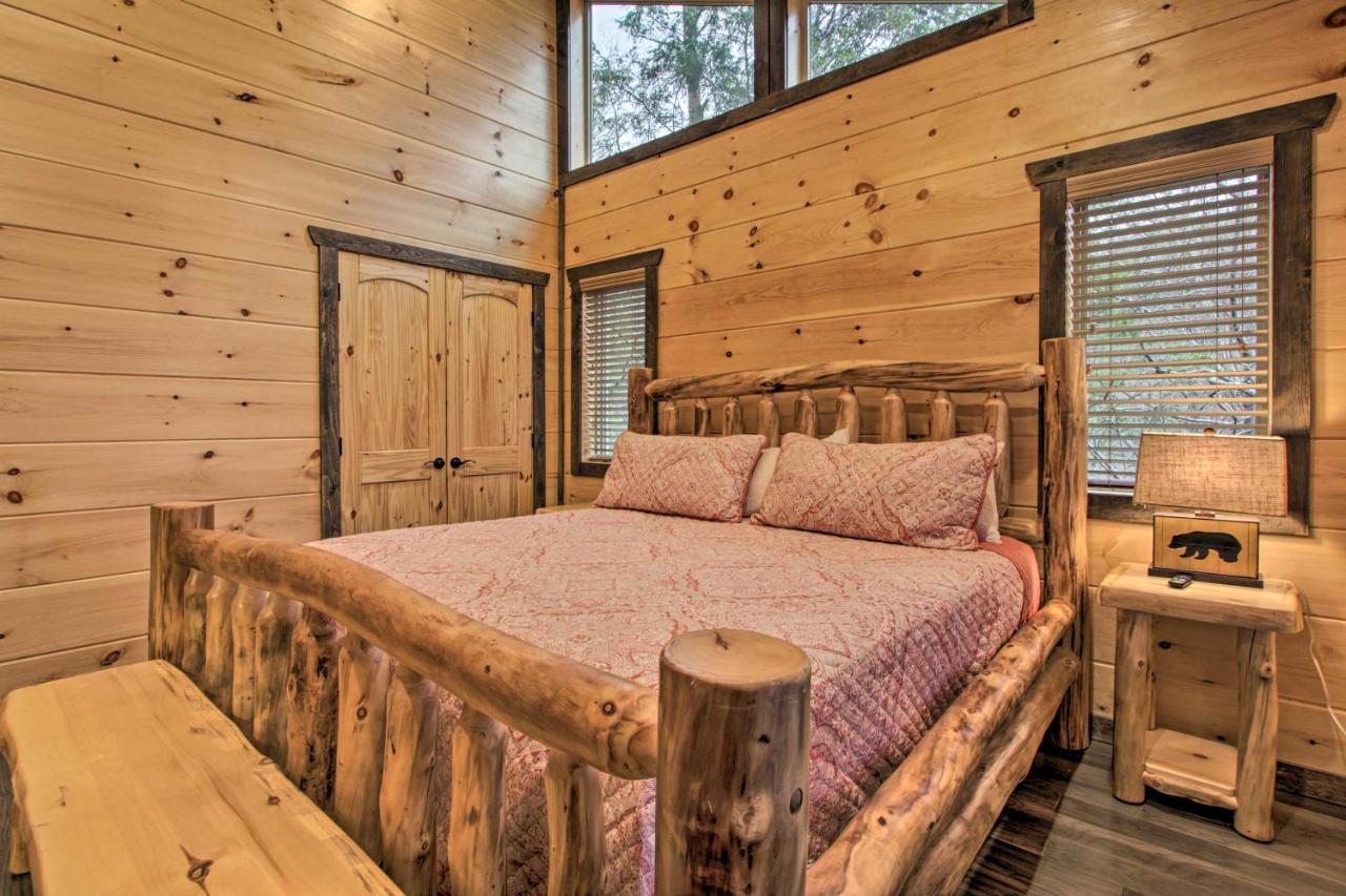 Luxe Cabin With Home Theater Less Than 2 Miles To Gatlinburg Buitenkant foto
